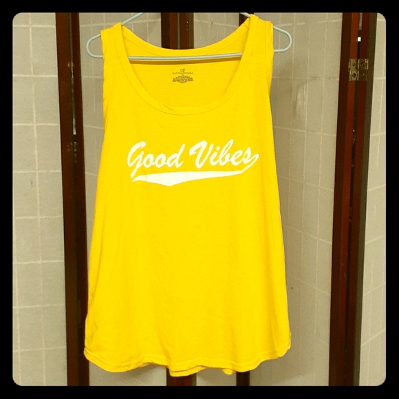 Nwot, Good Vibes loose tank top 🦁 - Picture 1 of 6